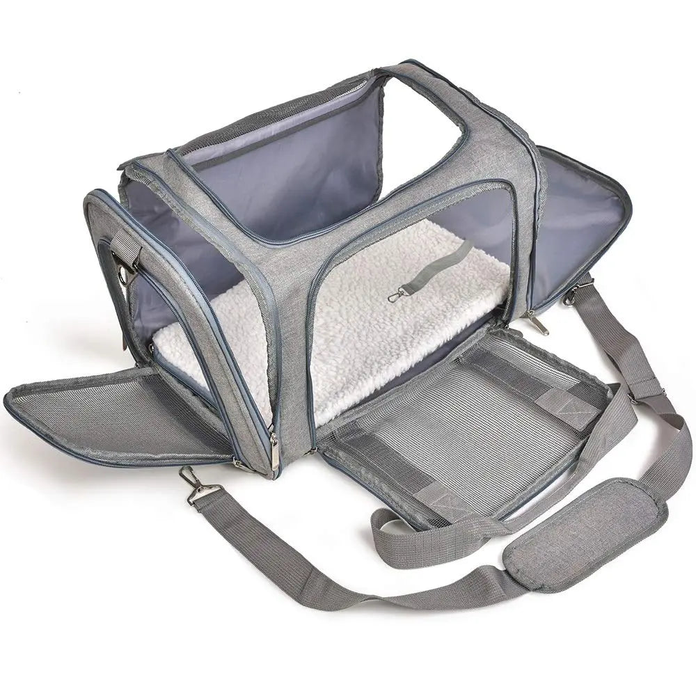 Pet carrier, suitable for small dogs and cats